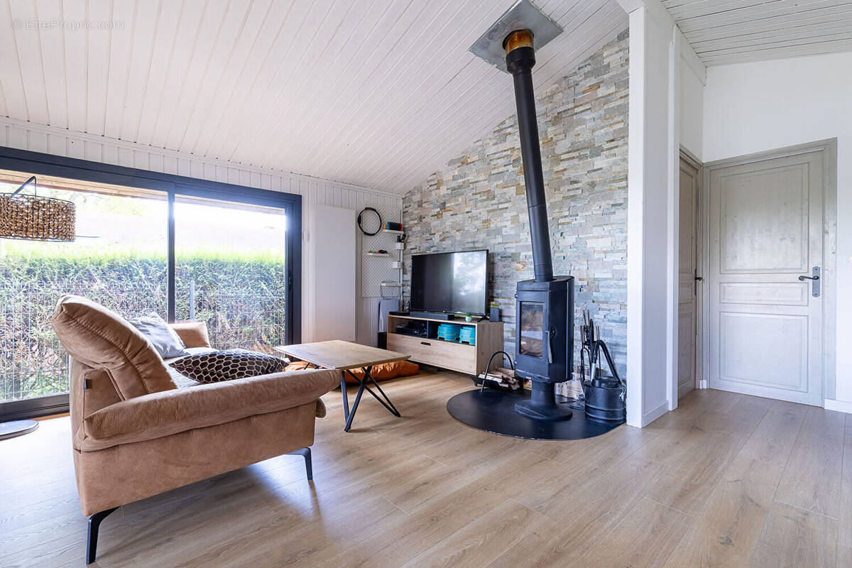 Maison à MISY-SUR-YONNE