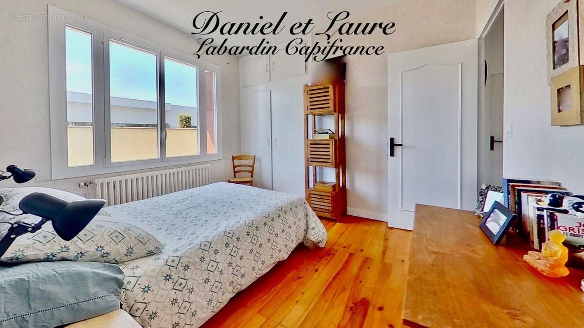 Maison de plain-pied - 4 chambres - garage - terrain clos - photo 8