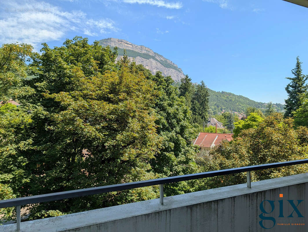 Appartement à MEYLAN