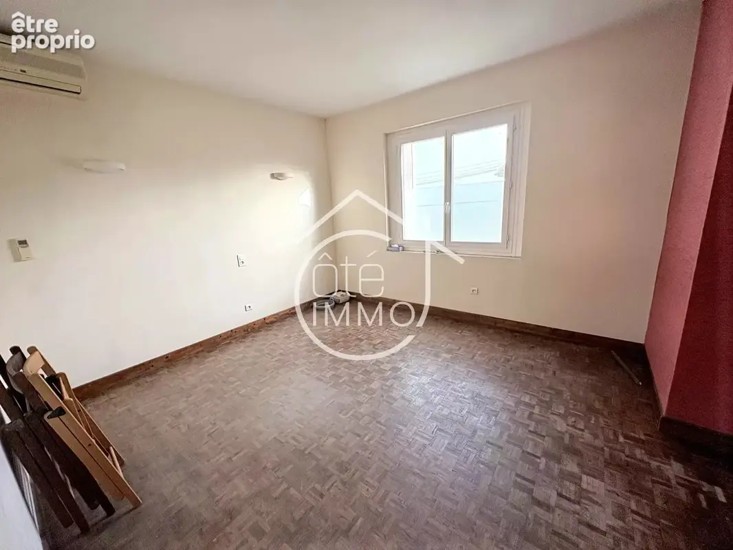 PRIGONRIEUX : Maison 3 pièces de 60m² avec dépendance et jardin - photo 4