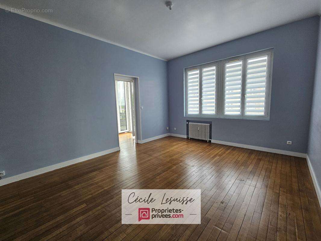 Appartement à NOTRE-DAME-DE-GRAVENCHON