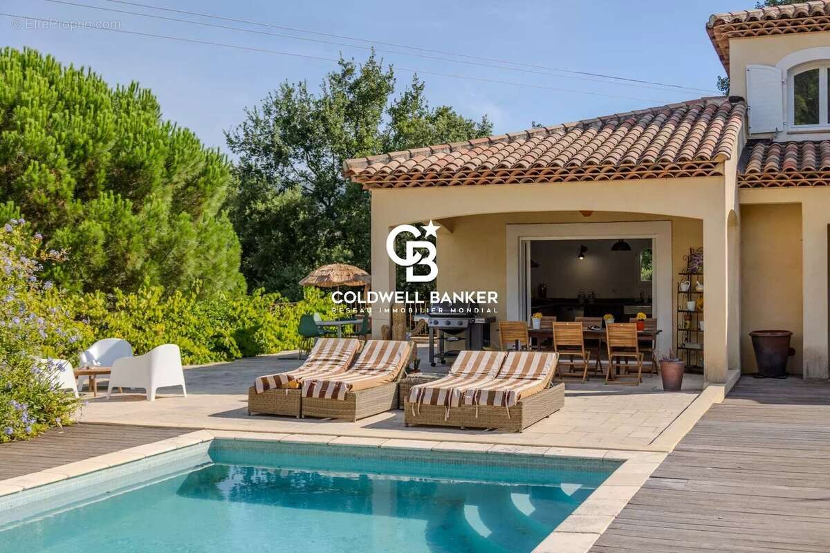 Maison à BORMES-LES-MIMOSAS