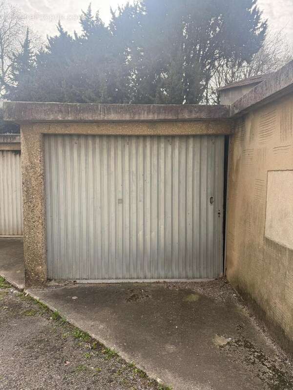 Photo 3 - Parking à AVIGNON