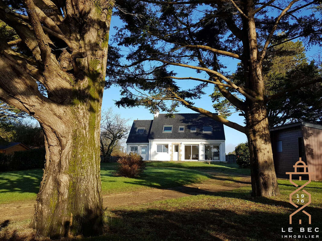 Maison à LOCOAL-MENDON