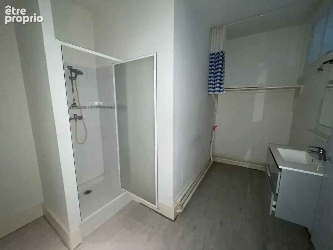 Immeuble avec 9 appartements et un local commercial - photo 6