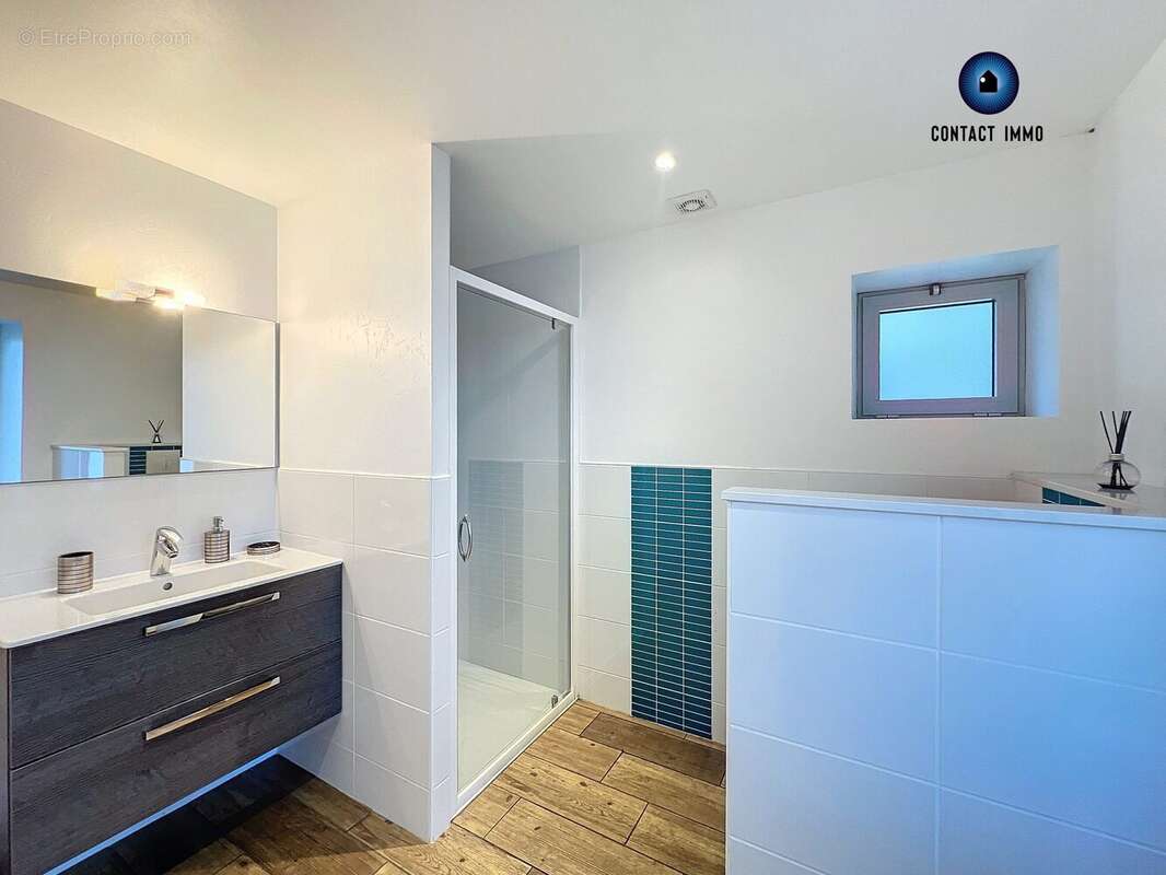 Maison à SAINT-CERNIN-DE-LARCHE