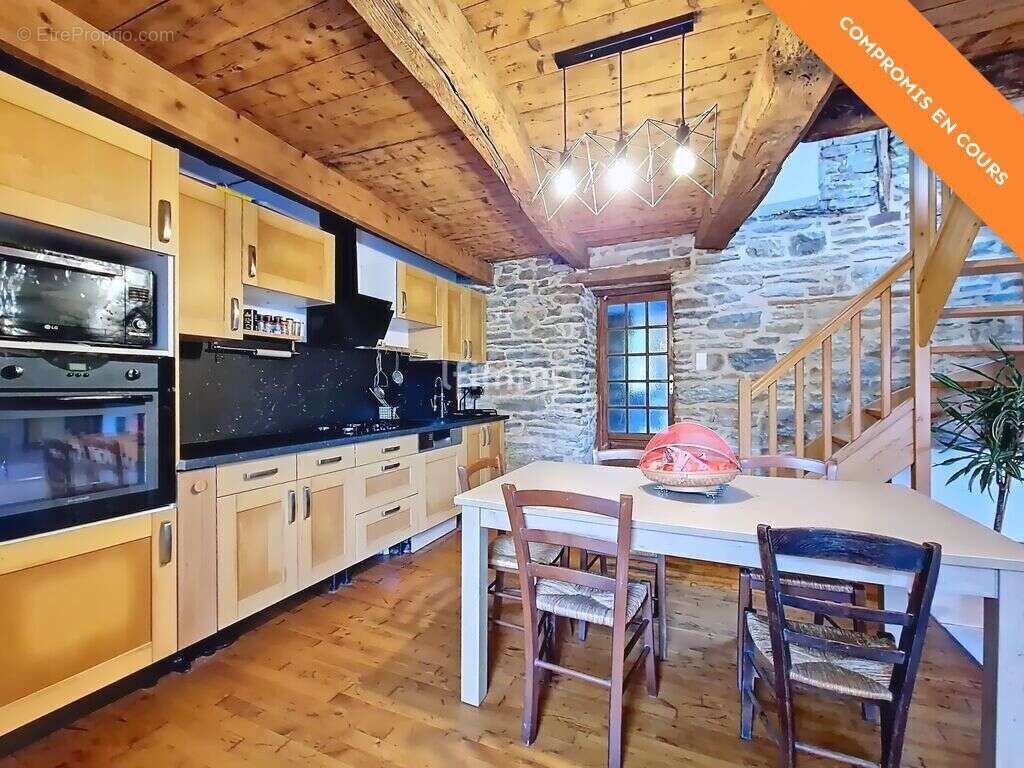 Maison à ROUDOUALLEC