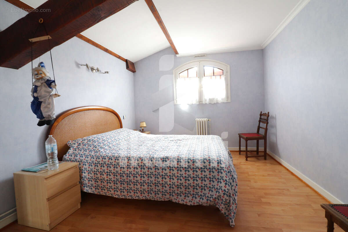 Maison à SALAISE-SUR-SANNE