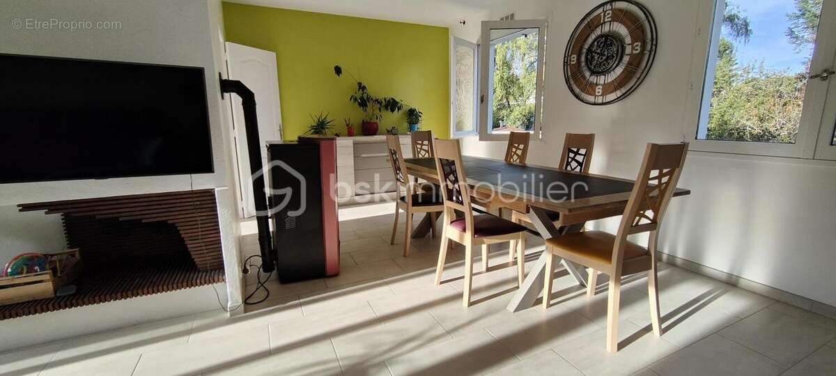 Maison à VARENNES-VAUZELLES