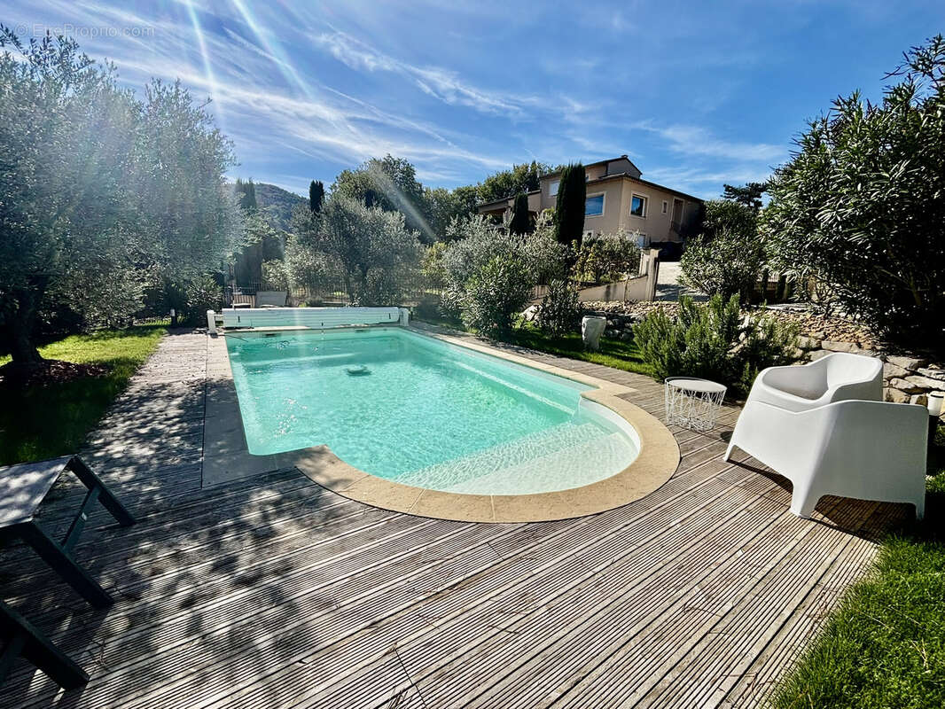 Maison à MALAUCENE