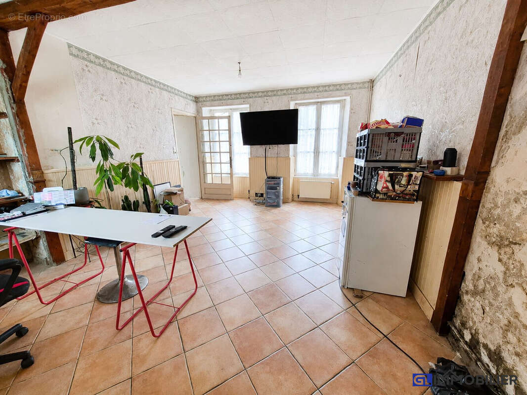 Maison 84 m² à Rouvres  - photo 2