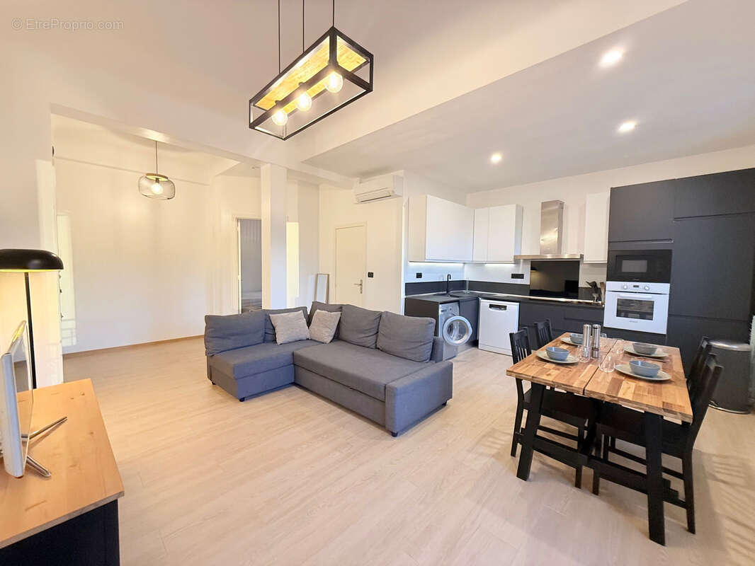 Appartement à LE CANNET