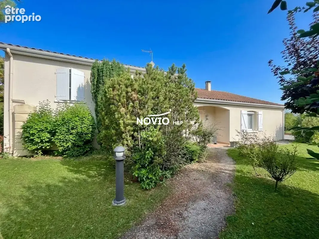 Photo Maison à Marigny-Brizay au prix de 259 000€