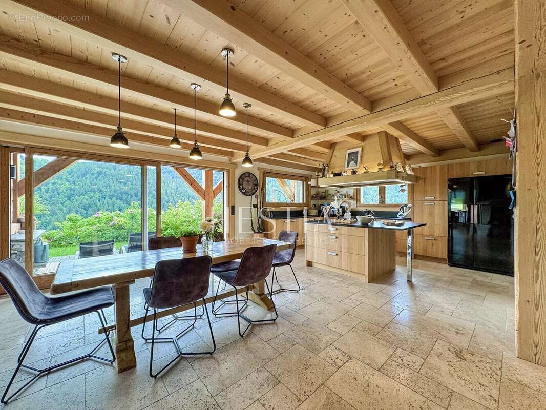 Maison à SAINT-NICOLAS-LA-CHAPELLE