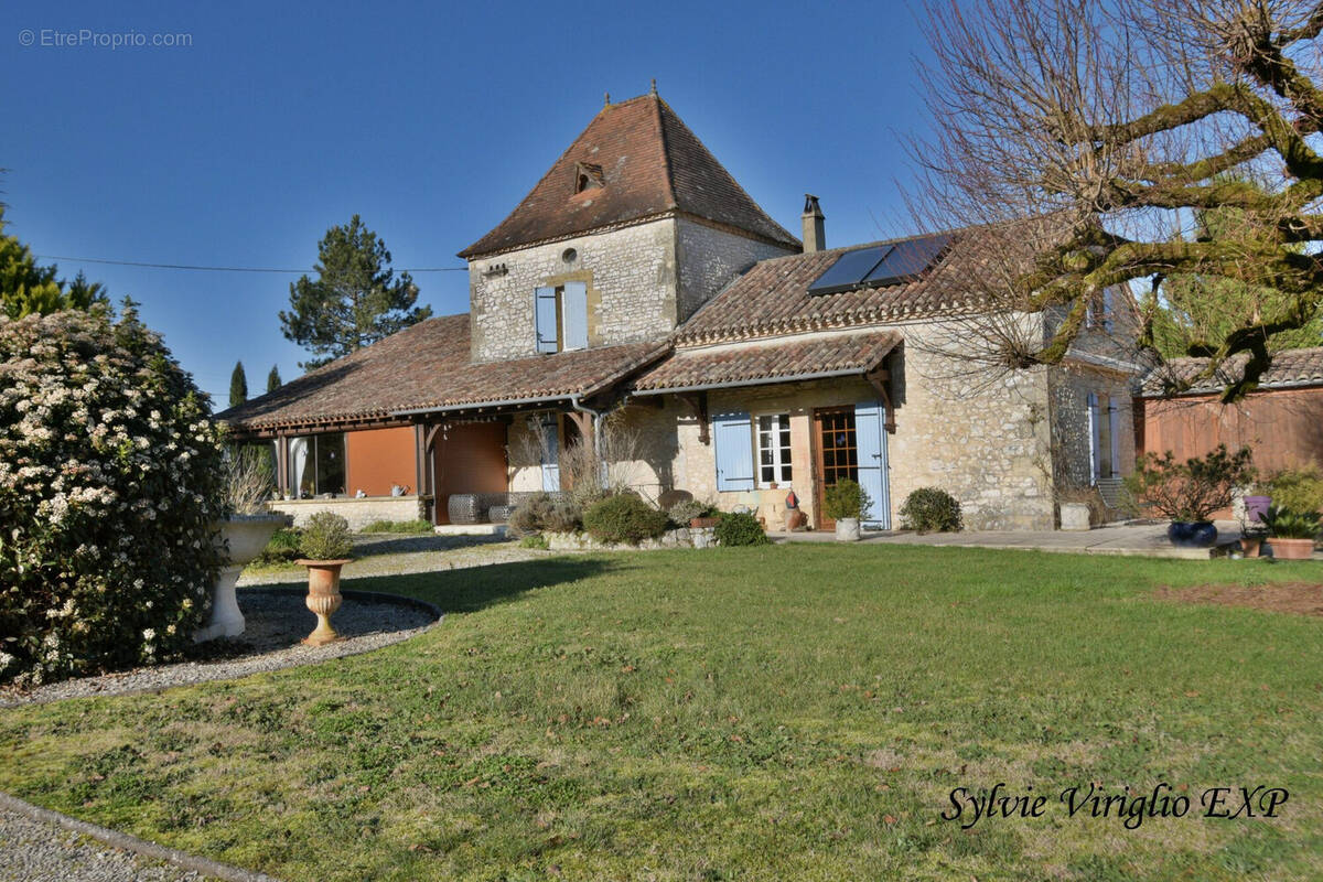 Maison à BEAUMONT-DU-PERIGORD