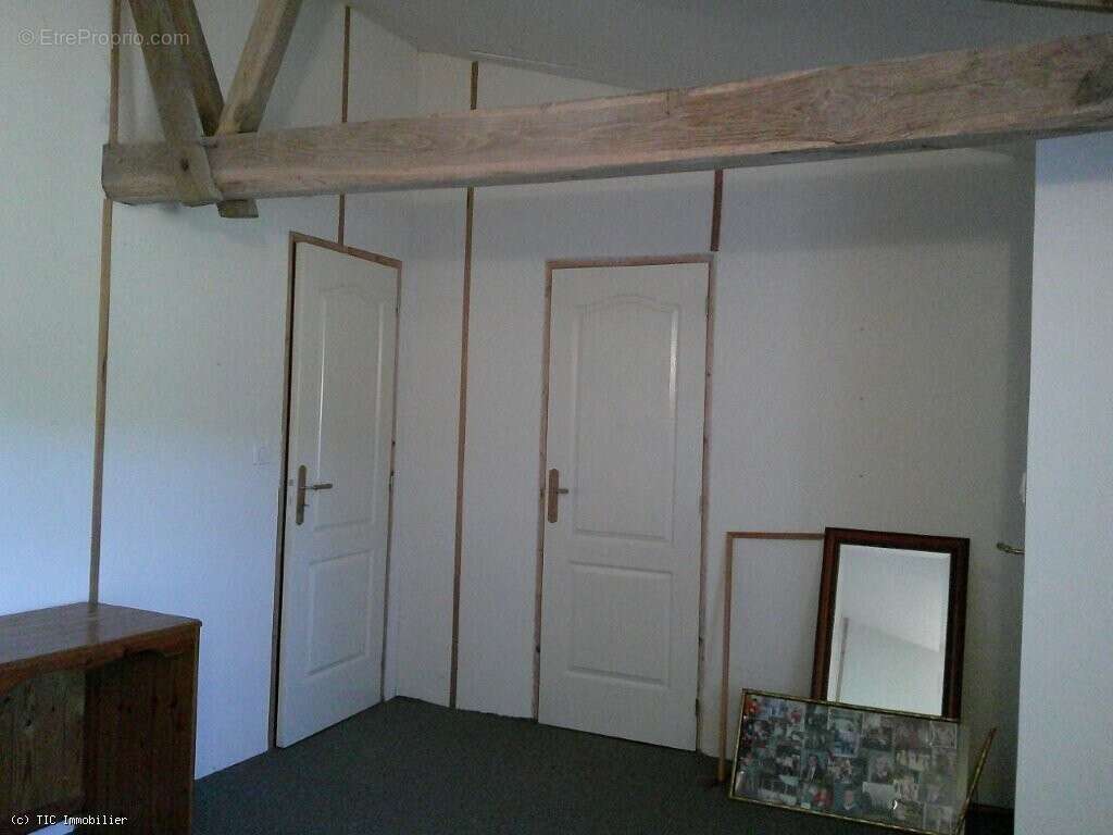 Grange Rénovée : Comprenant 4 Chambres et Terrain de 4382m² - photo 23