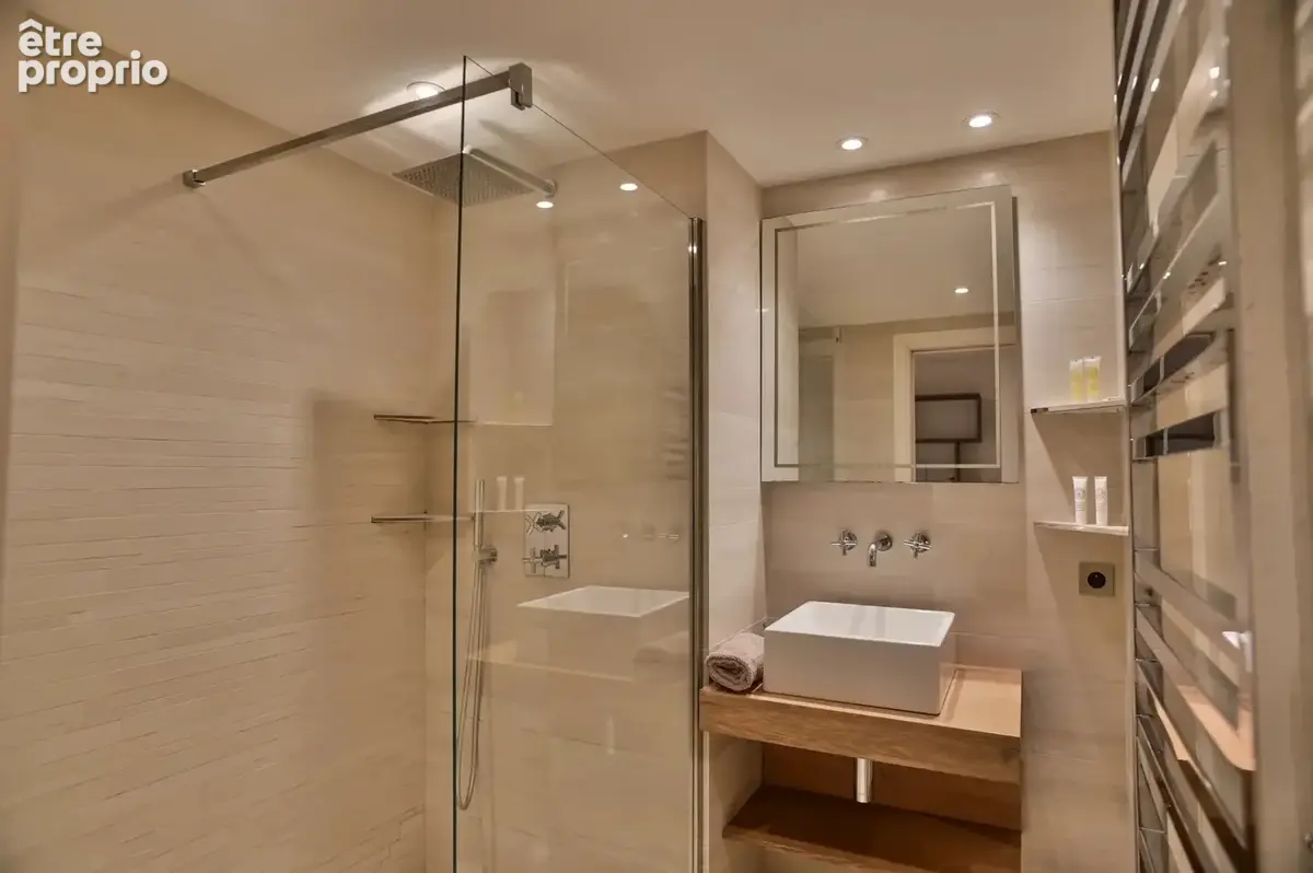 CANNES - Propriété située dans le quartier Californie - Piscine - photo 19
