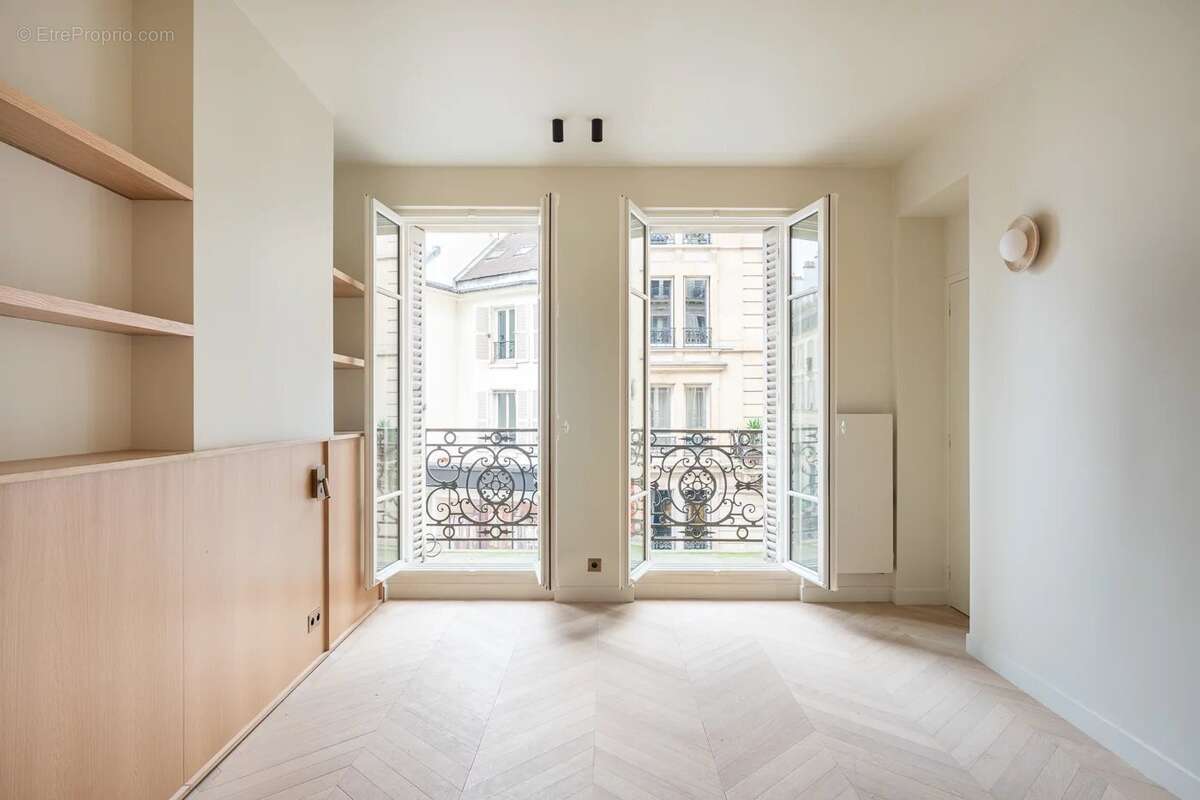 Appartement à PARIS-6E