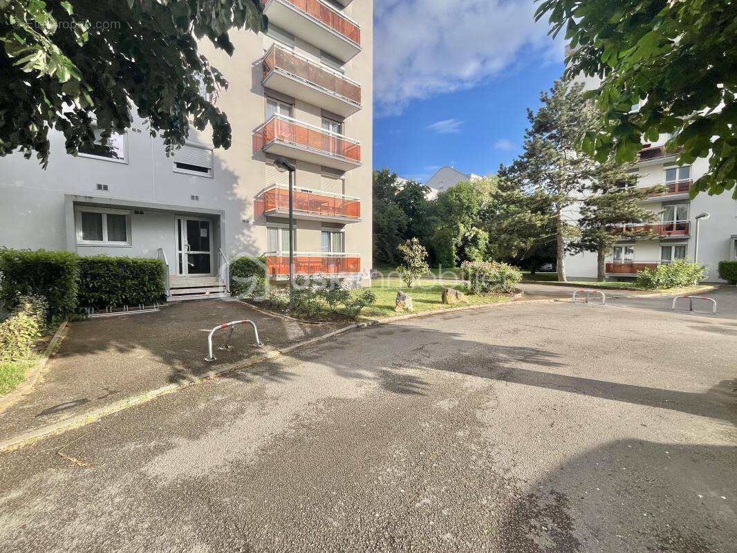 Appartement à FONTAINE-LES-DIJON