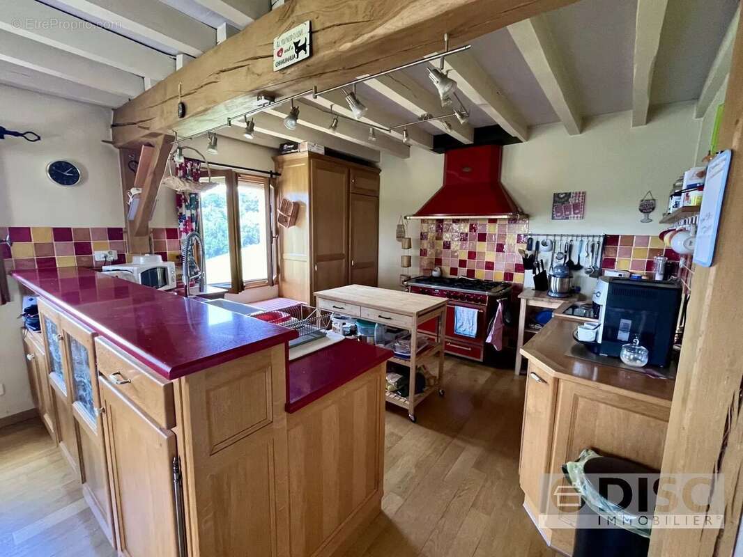 Propriété avec piscine chauffée et plus de 2 ha de terrain – proche Figeac - photo 4