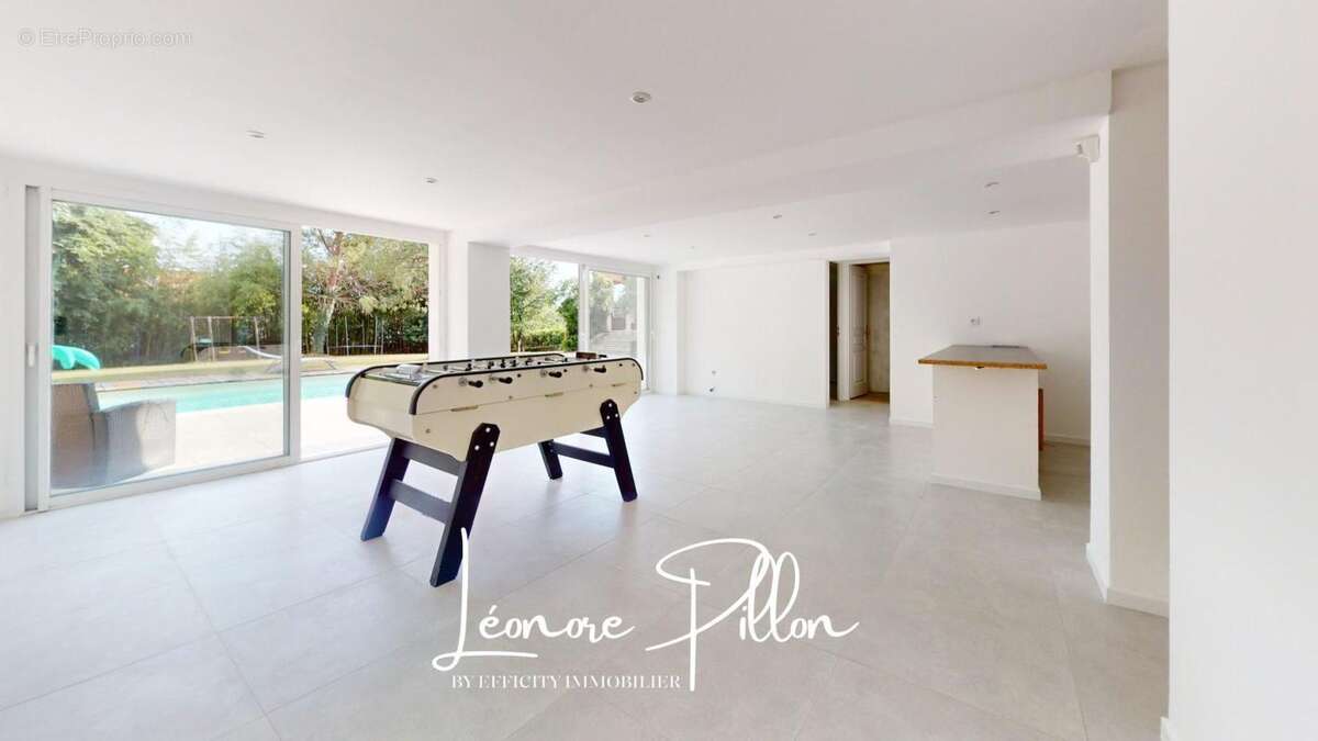 Maison 215 m² à Cessieu  - photo 13