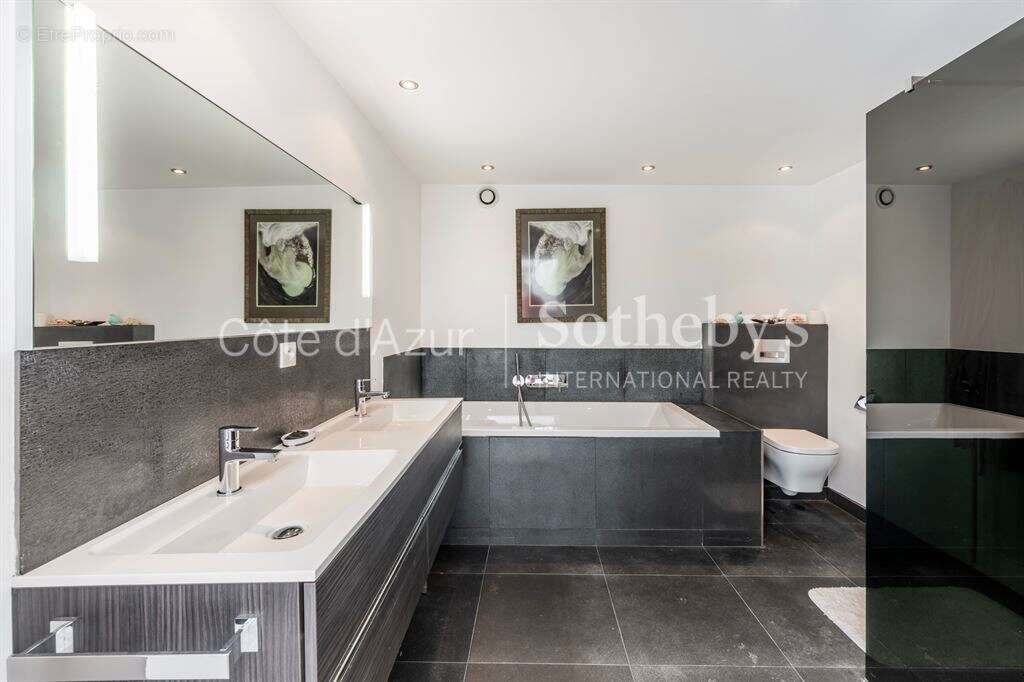 Châteauneuf de Grasse, propriété de caractère vue mer panoramique, maison d'amis - photo 19