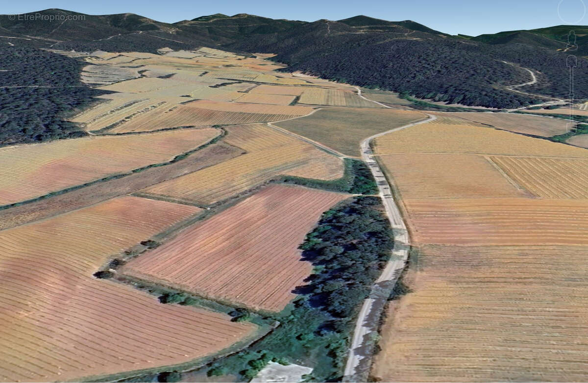 Terrain à PIERREFEU-DU-VAR