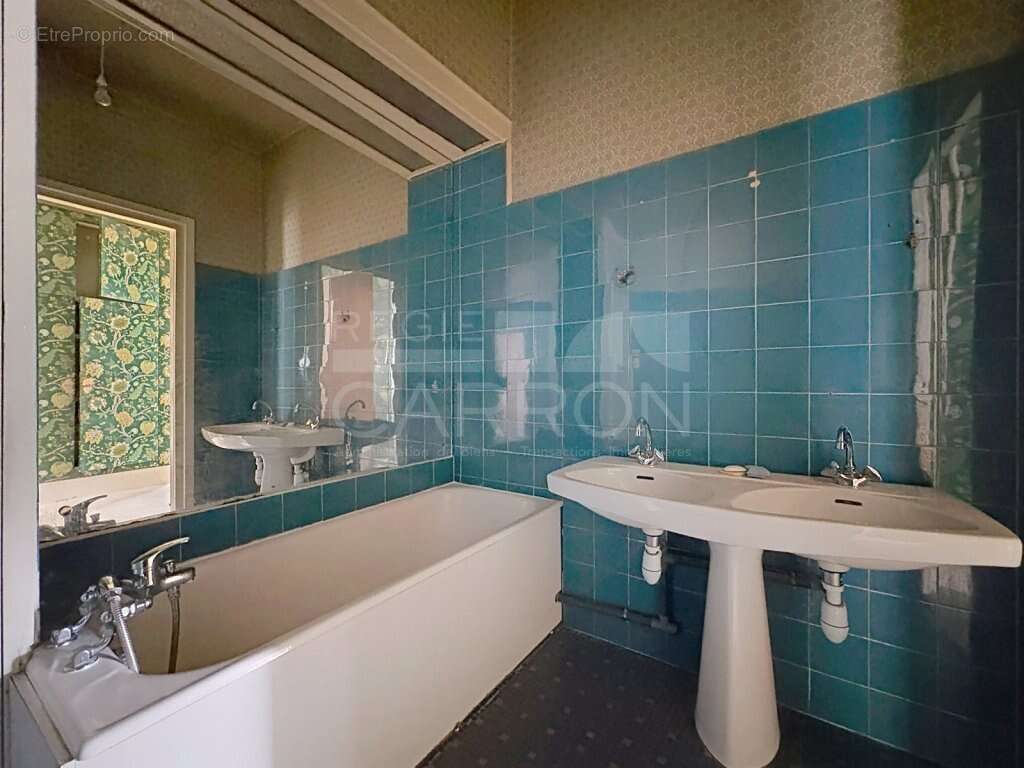 Lyon 6 brotteaux dernier etage 785000€ 6 pieces 136m² vue fourviere - photo 13