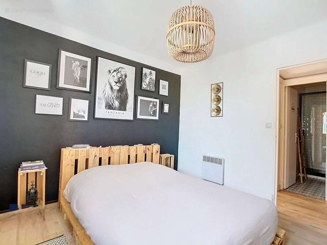 Appartement à VALLAURIS