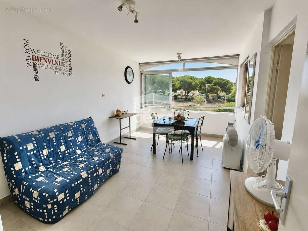 Réf : 2308 - Vente Appartement 2 Pièces avec parking, secteur Mont Saint Martin Cap d'Agde ! - photo 2