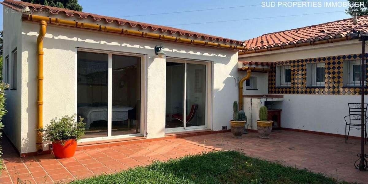 Maison à SAINT-ESTEVE