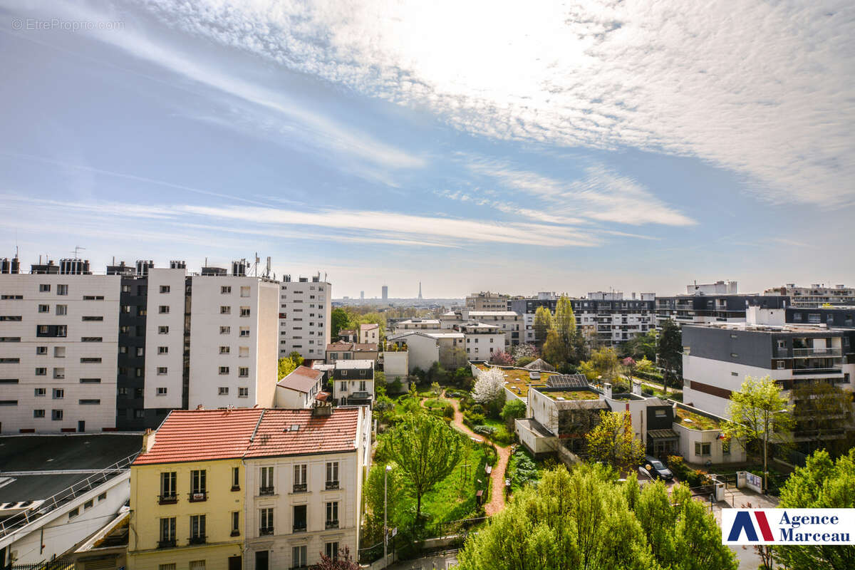 Appartement à COURBEVOIE