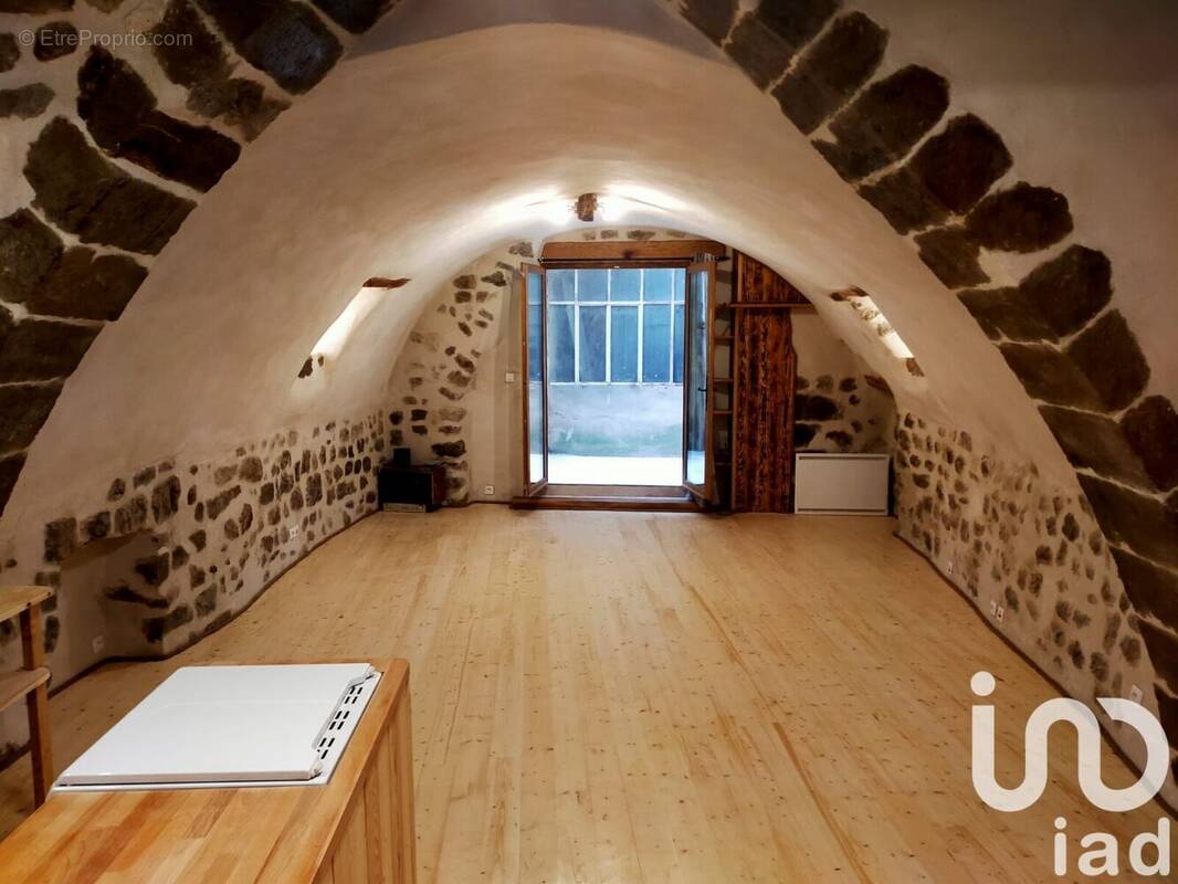 Photo 1 - Commerce à BUIS-LES-BARONNIES