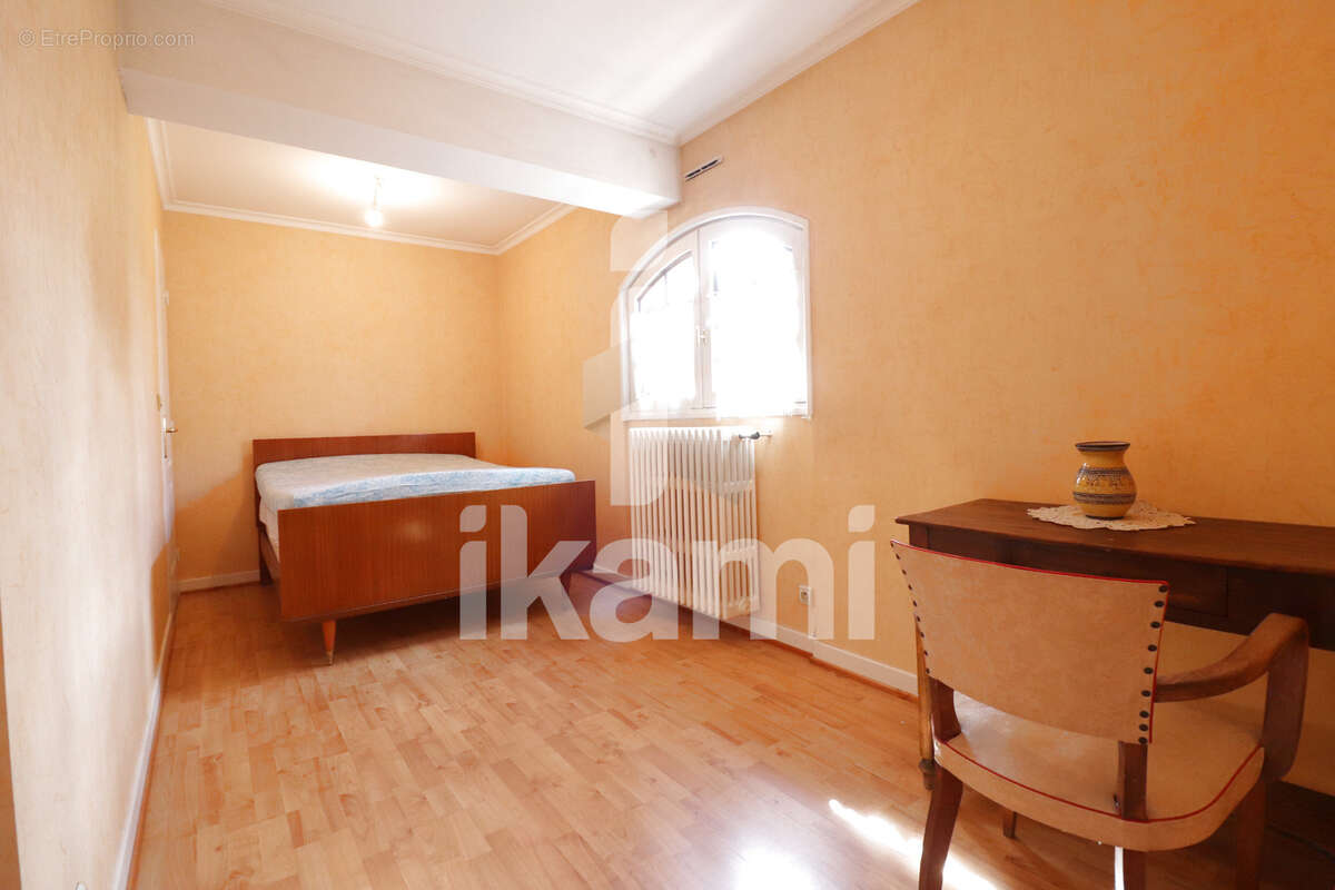 Maison à SALAISE-SUR-SANNE