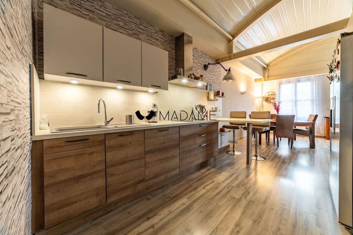 Appartement à RIVES