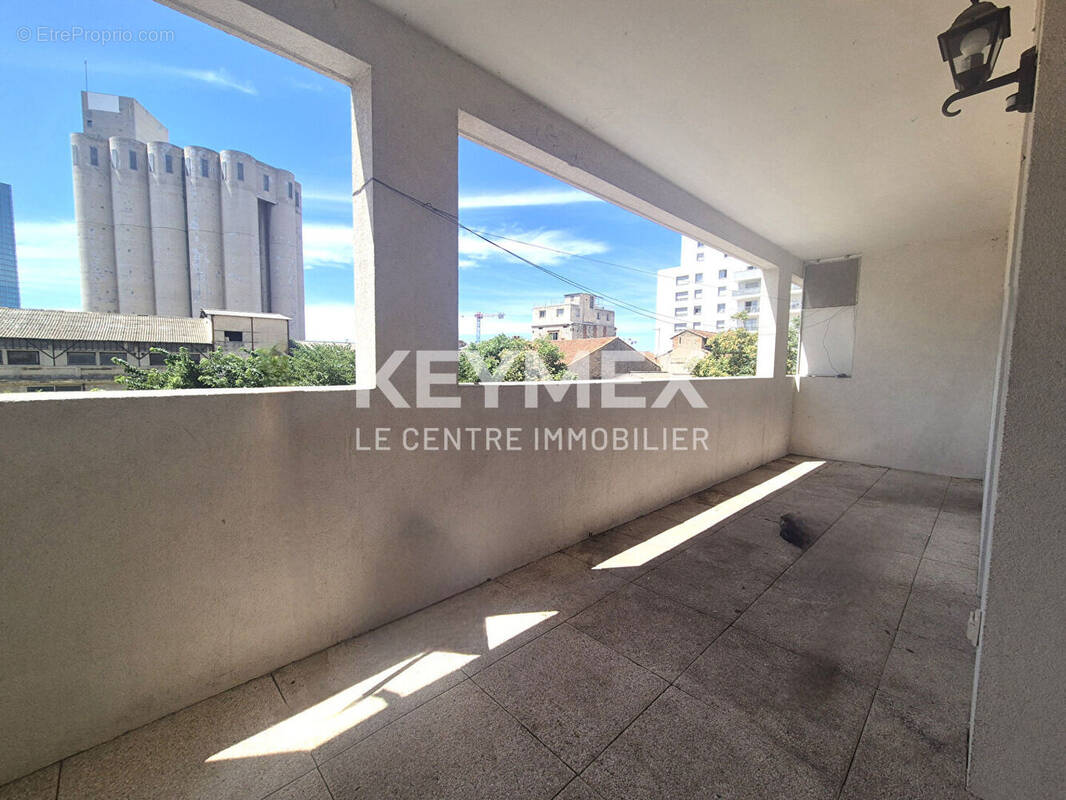 Appartement à MARSEILLE-3E