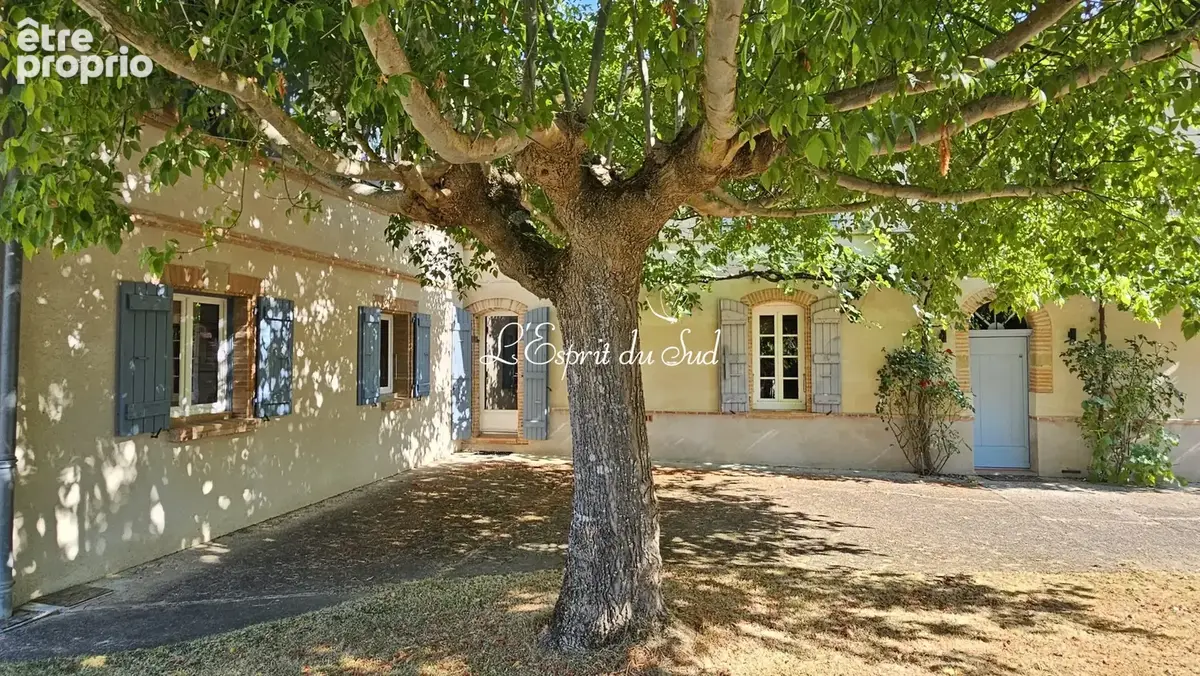 Maison à GRAZAC