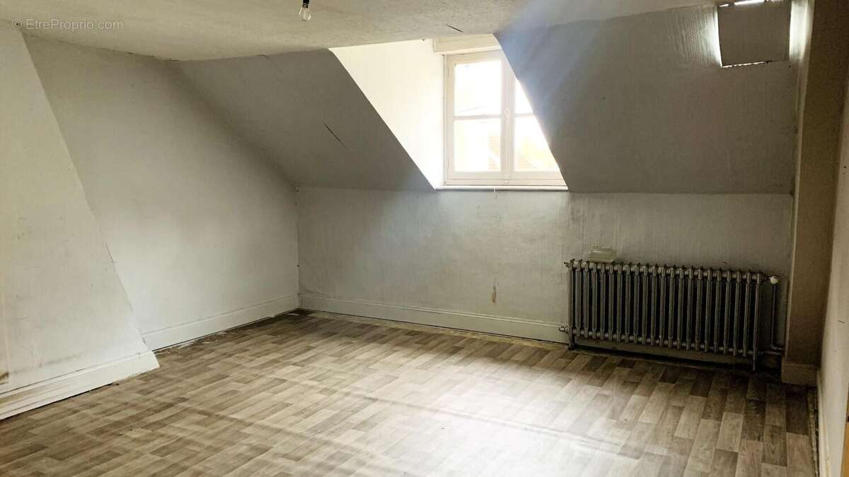 Photo 9 - Maison à BOHAIN-EN-VERMANDOIS