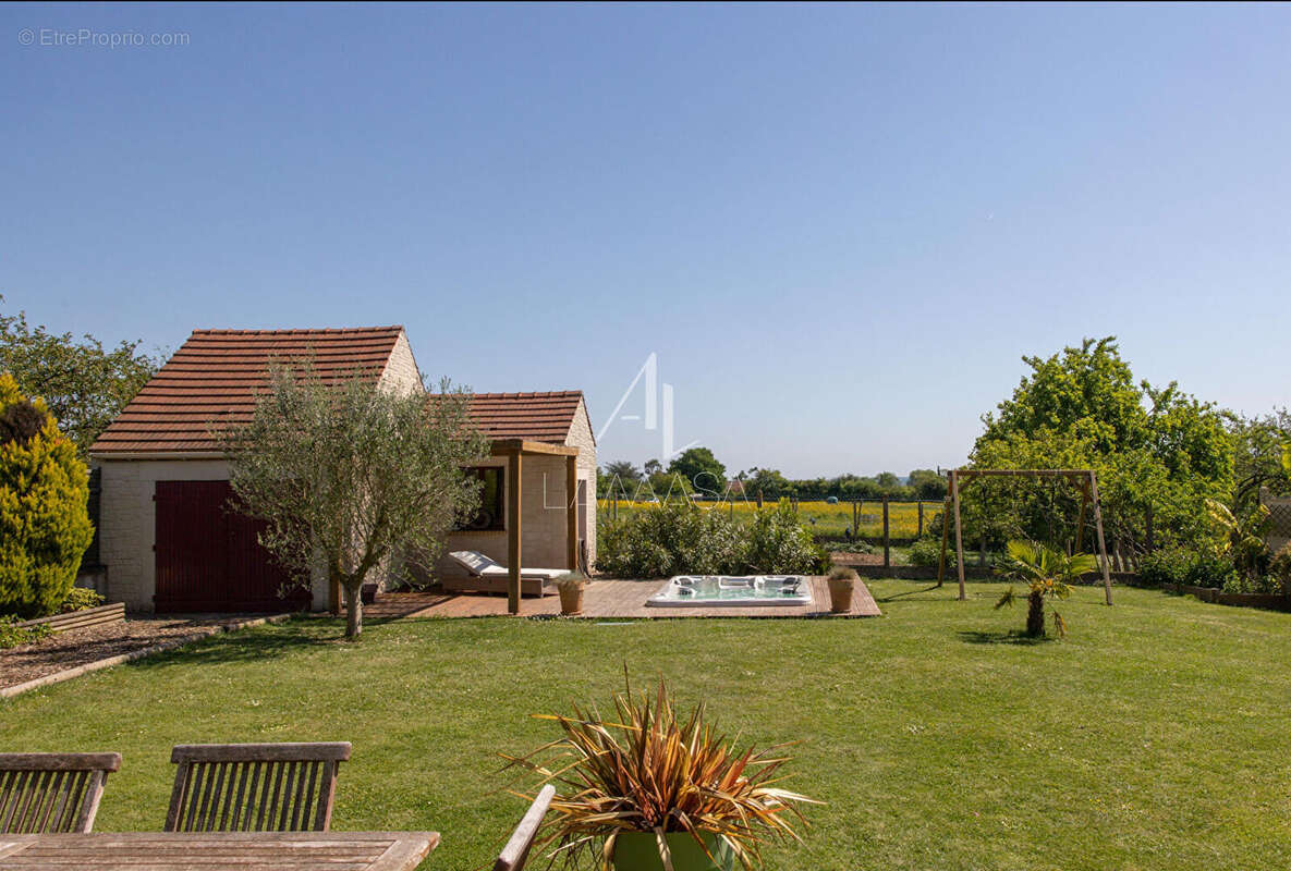 Maison à THORIGNY-SUR-MARNE