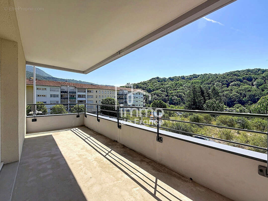 Appartement à BELLEGARDE-SUR-VALSERINE