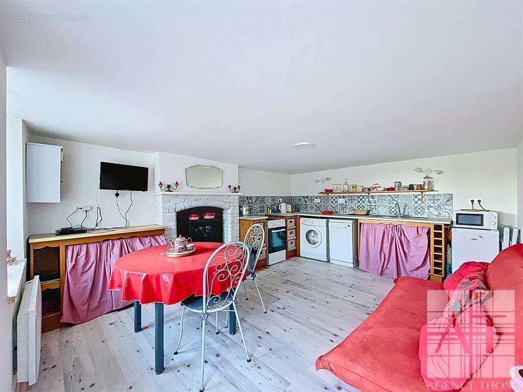 Maison à JUVIGNE