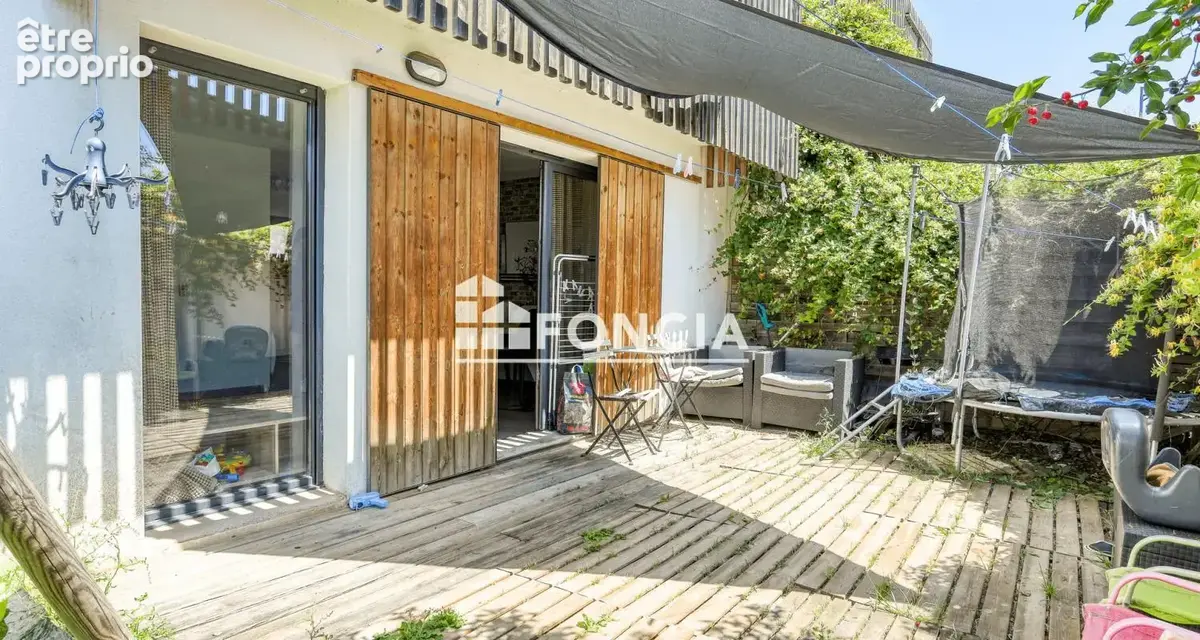 Villa 4 pièces avec terrasses - jardin - une place de parking - photo 2