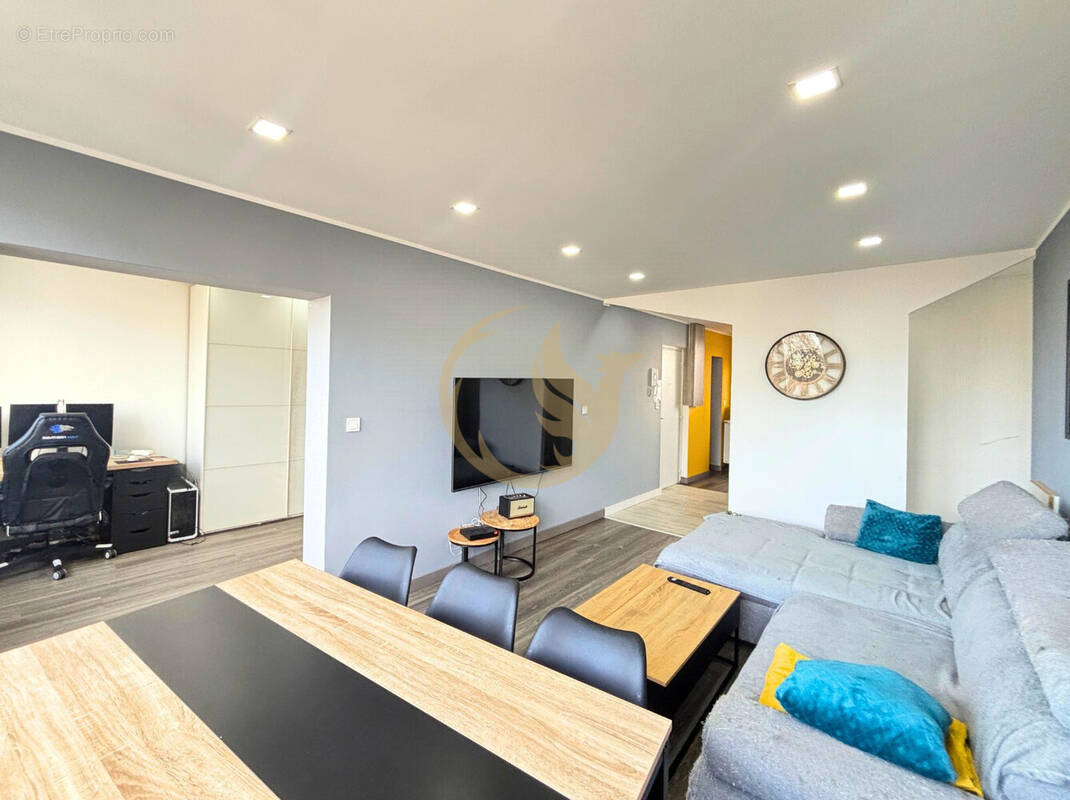 Appartement à BILLERE