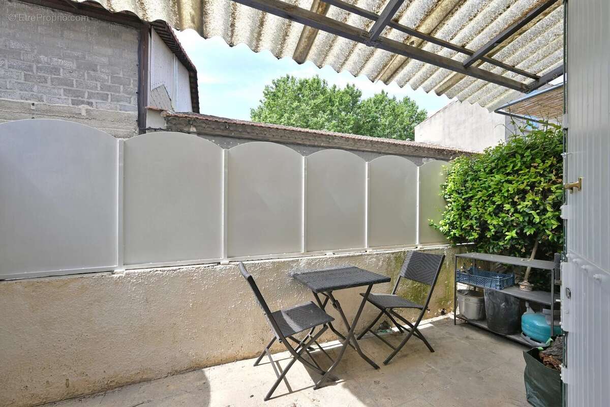 EXCLUSIVITÉ LEONIS IMMOBILIER – Maison de ville de charme avec cour intimiste et exposition plein Sud! - photo 5