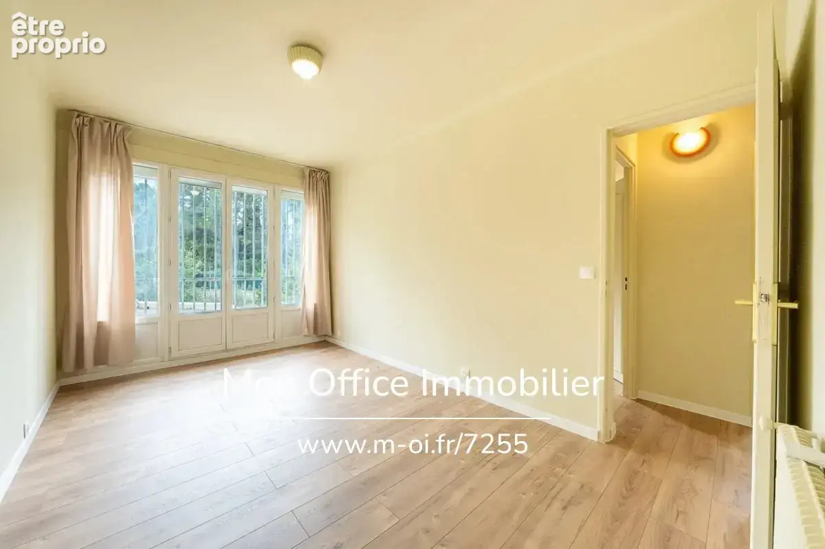 Référence : 7255-BMA - Appartement T4 rénové Centre Ville - photo 8