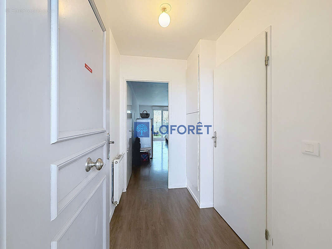 Appartement à SAINT-PIERRE-DU-PERRAY