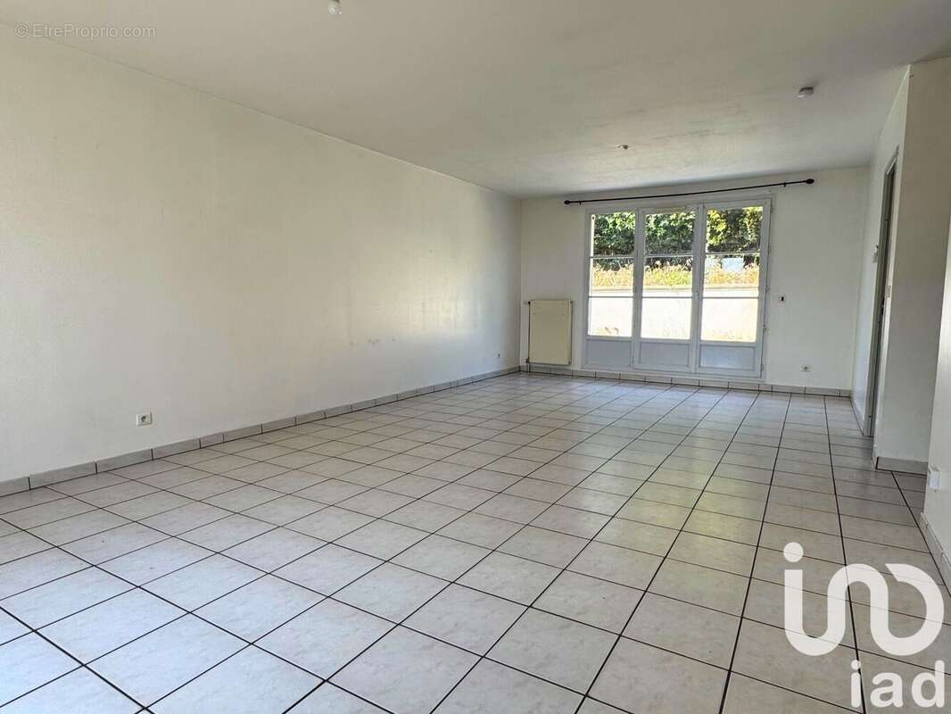 Photo 4 - Maison à LINAS