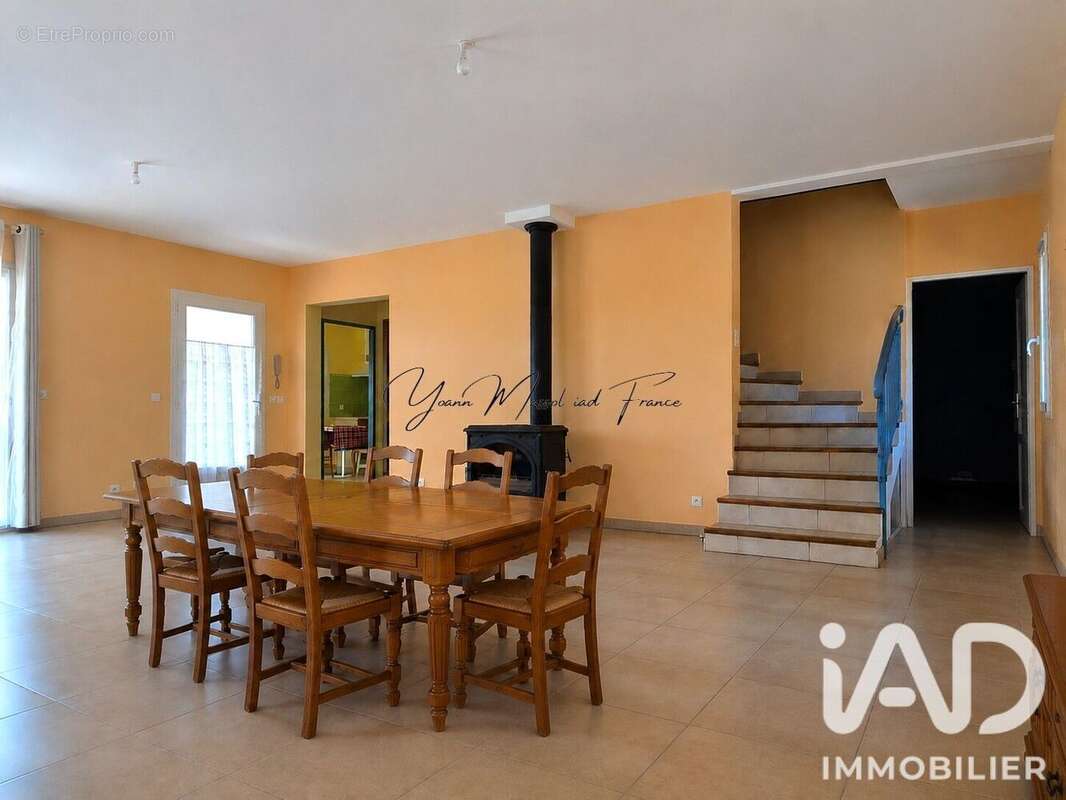 Maison 169 m² à Saint-Jean-Delnous  - photo 7
