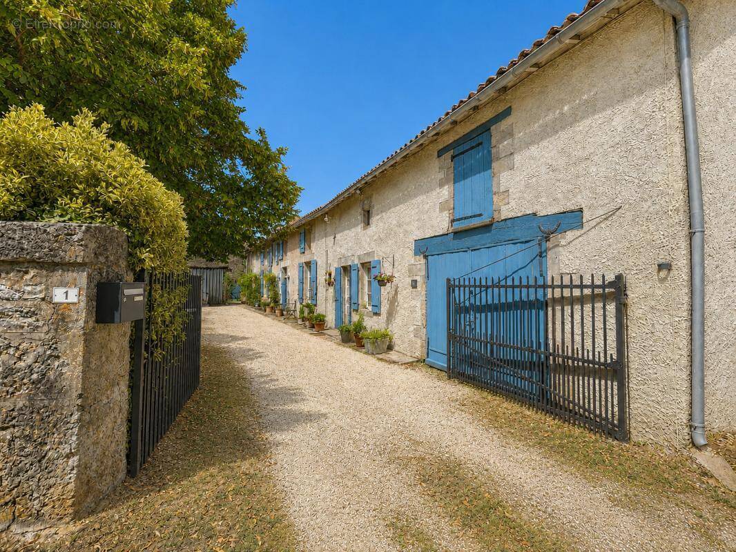 Maison à HANC