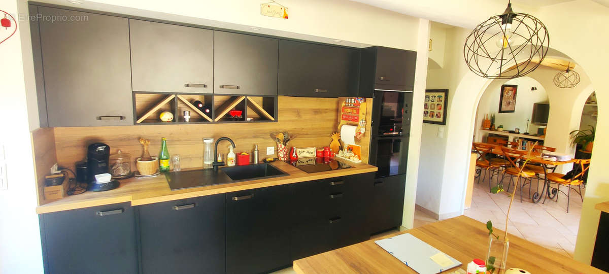 Maison à VILLECROZE